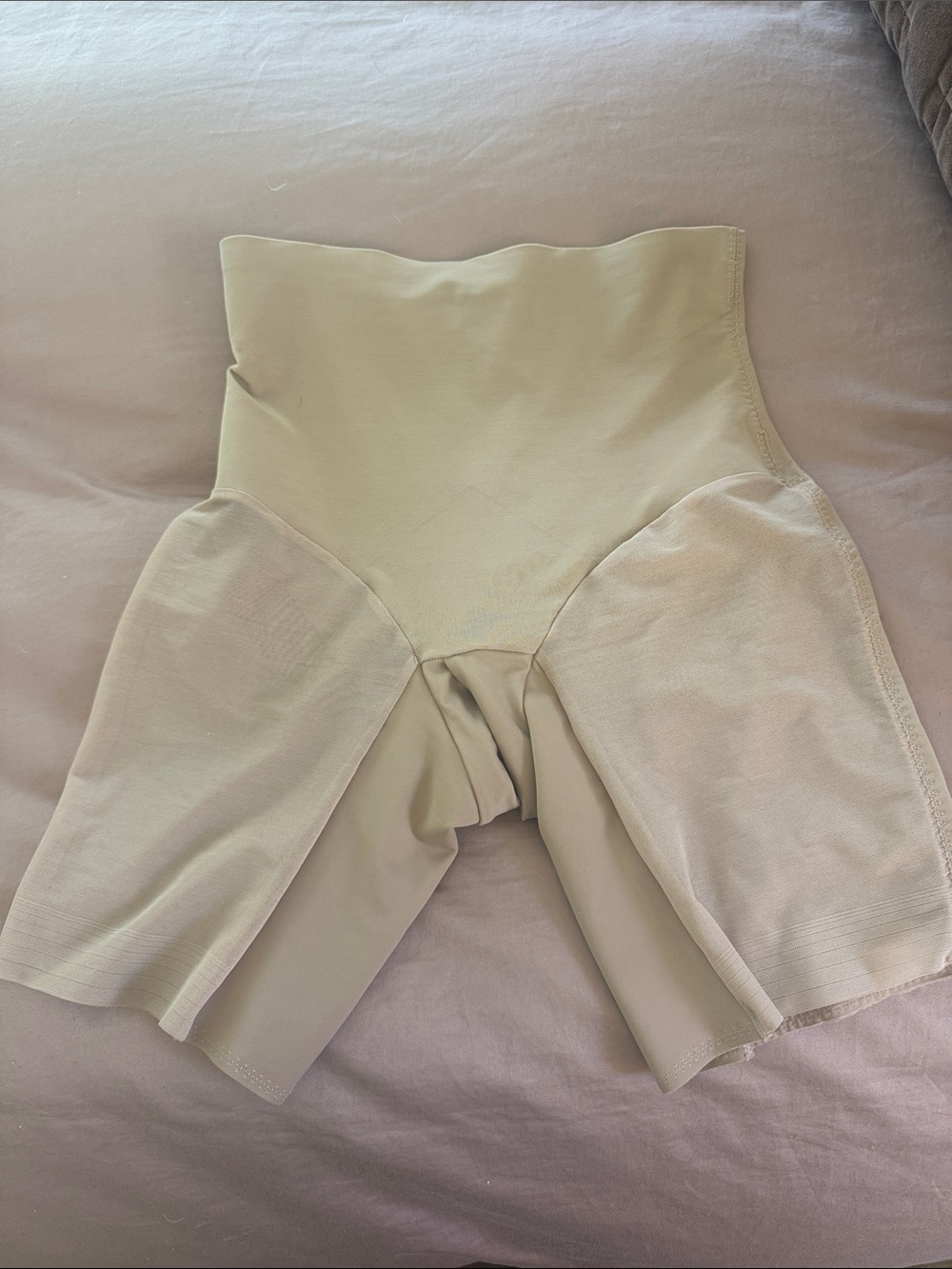 Honeylove High-Waist Shaping Shorts - Beige XS retails $89